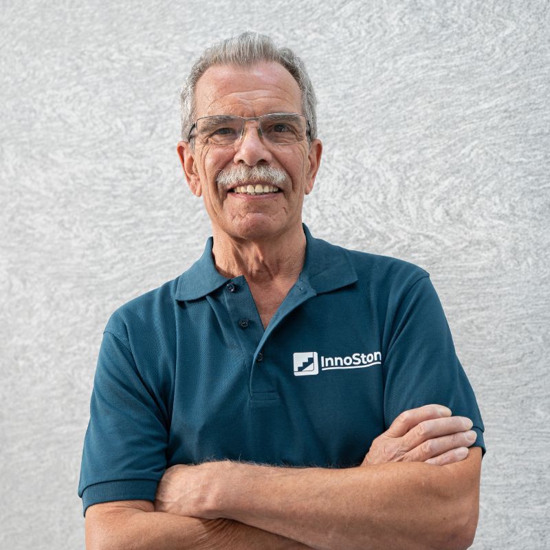 Frieder Kattwinkel, Geschäftsführer der InnoStone GmbH und Erfinder des InnoStone-Systems